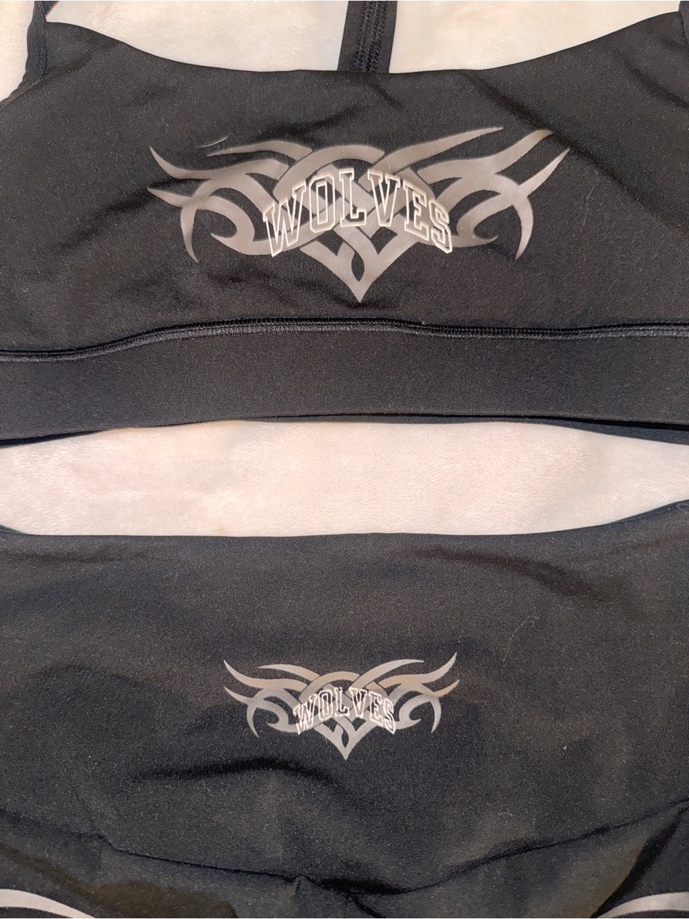 Darc Sport Wolves Black Tribal Sports Bra and High-Waist Shorts Set - Picture 2 of 2